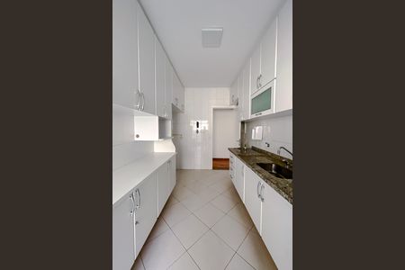 Apartamento para alugar com 84m², 3 quartos e 2 vagas Apartamento para alugar com 84m², 3 quartos e 2 vagasCozinha