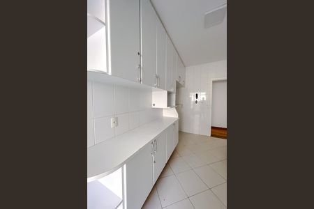 Apartamento para alugar com 84m², 3 quartos e 2 vagas Apartamento para alugar com 84m², 3 quartos e 2 vagasCozinha