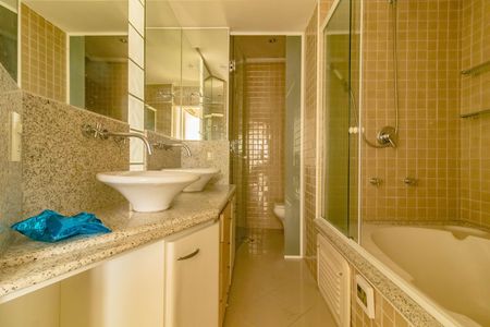 Apartamento para alugar com 4 quartos, 250m² em Vila Mascote, São Paulo