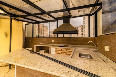Apartamento à venda com 250m², 4 quartos e 6 vagas