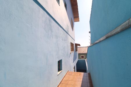 Casa para alugar com 140m², 3 quartos e 2 vagasQuintal lateral