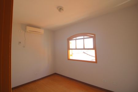 Casa para alugar com 140m², 3 quartos e 2 vagasQuarto 2