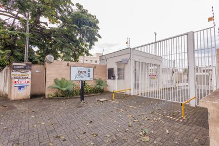Apartamento para alugar com 69m², 2 quartos e 1 vagaFachada e portaria