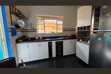Casa à venda com 360m², 4 quartos e 2 vagas