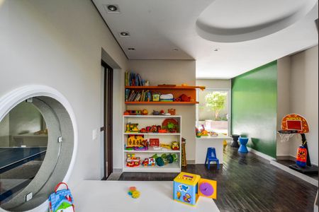 Apartamento à venda com 184m², 4 quartos e 4 vagas Apartamento à venda com 184m², 4 quartos e 4 vagasBrinquedoteca