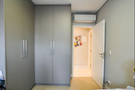Apartamento à venda com 184m², 4 quartos e 4 vagas Apartamento à venda com 184m², 4 quartos e 4 vagasQuarto 1