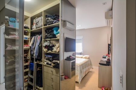 Apartamento à venda com 184m², 4 quartos e 4 vagas Apartamento à venda com 184m², 4 quartos e 4 vagasSuíte 3