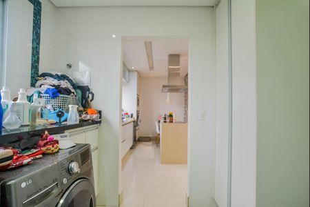 Apartamento à venda com 184m², 4 quartos e 4 vagas Apartamento à venda com 184m², 4 quartos e 4 vagasÁrea de Serviço