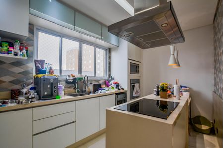 Apartamento à venda com 184m², 4 quartos e 4 vagas Apartamento à venda com 184m², 4 quartos e 4 vagasCozinha