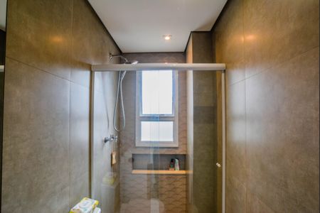 Apartamento à venda com 184m², 4 quartos e 4 vagas Apartamento à venda com 184m², 4 quartos e 4 vagasBanheiro da Suíte 2