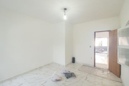 Casa para alugar com 80m², 2 quartos e sem vaga Casa para alugar com 80m², 2 quartos e sem vagaQuarto 1