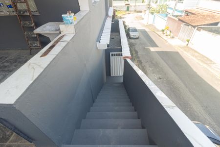 Casa para alugar com 80m², 2 quartos e sem vaga Casa para alugar com 80m², 2 quartos e sem vagaEscada