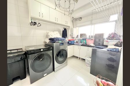 Apartamento à venda com 189m², 3 quartos e 3 vagasÁrea de Serviço