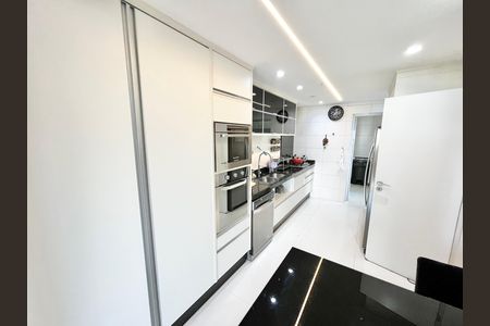 Apartamento à venda com 189m², 3 quartos e 3 vagasCozinha