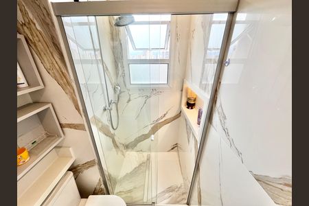 Apartamento à venda com 189m², 3 quartos e 3 vagasBanheiro da Suíte 1