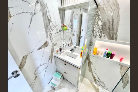 Apartamento à venda com 189m², 3 quartos e 3 vagasBanheiro da Suíte 3