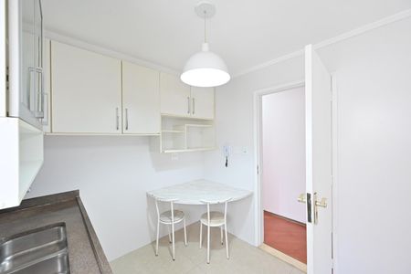 Apartamento à venda com 72m², 2 quartos e 1 vaga Apartamento à venda com 72m², 2 quartos e 1 vagaCozinha