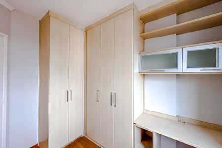 Apartamento para alugar com 76m², 3 quartos e 2 vagasQuarto 2