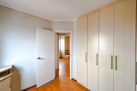 Apartamento para alugar com 76m², 3 quartos e 2 vagasQuarto 3