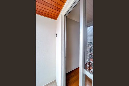 Apartamento para alugar com 76m², 3 quartos e 2 vagasVaranda