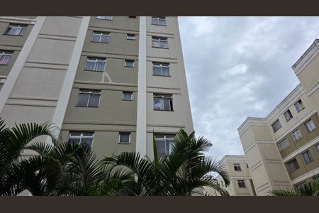 Apartamento para alugar com 60m², 2 quartos e 1 vaga Apartamento para alugar com 60m², 2 quartos e 1 vagaFachada