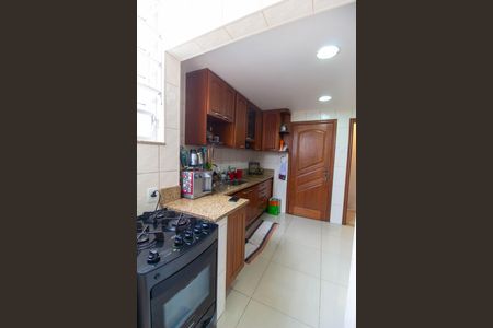 Apartamento à venda com 75m², 3 quartos e 1 vaga Apartamento à venda com 75m², 3 quartos e 1 vagaCozinha e Área de Serviço