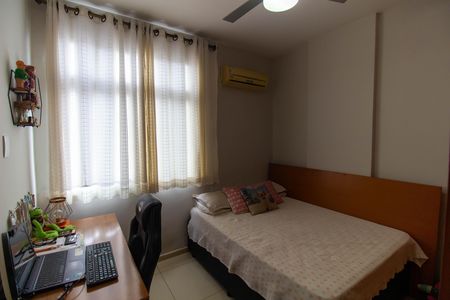 Apartamento à venda com 75m², 3 quartos e 1 vaga Apartamento à venda com 75m², 3 quartos e 1 vagaQuarto 2