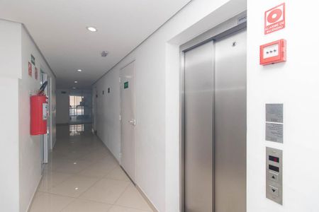 Apartamento para alugar com 63m², 2 quartos e 1 vaga Apartamento para alugar com 63m², 2 quartos e 1 vagaElevador