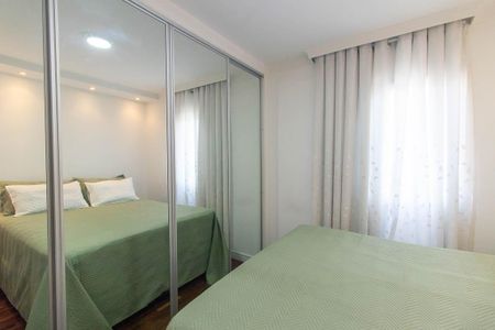 Apartamento para alugar com 63m², 2 quartos e 1 vaga Apartamento para alugar com 63m², 2 quartos e 1 vagaQuarto 2