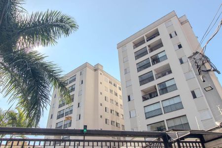 Apartamento para alugar com 63m², 2 quartos e 1 vaga Apartamento para alugar com 63m², 2 quartos e 1 vagaFachada