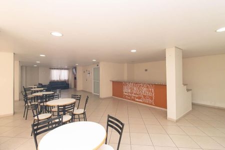 Apartamento para alugar com 63m², 2 quartos e 1 vaga Apartamento para alugar com 63m², 2 quartos e 1 vagaÁrea comum - Salão de festas