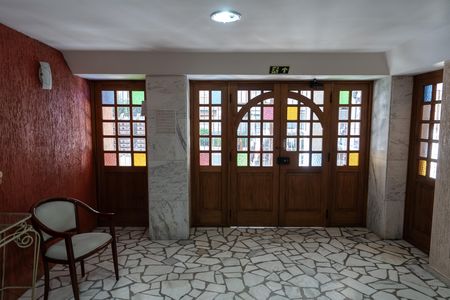 Hall de entrada de apartamento à venda com 1 quarto, 55m² em Floresta, Porto Alegre