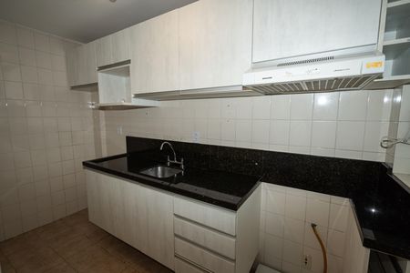 Cozinha de apartamento à venda com 1 quarto, 55m² em Floresta, Porto Alegre