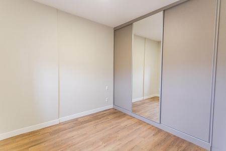 Apartamento para alugar com 70m², 2 quartos e 2 vagas Apartamento para alugar com 70m², 2 quartos e 2 vagasSuíte