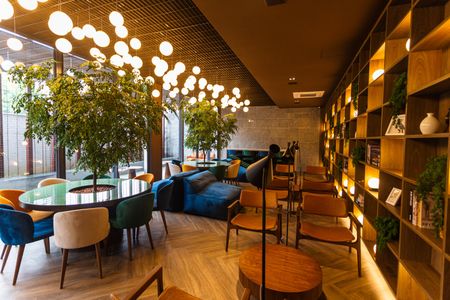 Apartamento para alugar com 70m², 2 quartos e 2 vagas Apartamento para alugar com 70m², 2 quartos e 2 vagasÁrea comum - Sala de Leitura