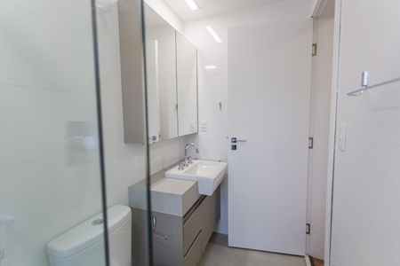 Apartamento para alugar com 70m², 2 quartos e 2 vagas Apartamento para alugar com 70m², 2 quartos e 2 vagasBanheiro da Suíte