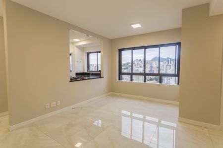 Sala de apartamento para alugar com 2 quartos, 70m² em São Pedro, Belo Horizonte