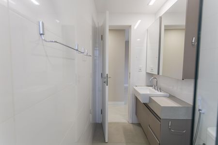 Apartamento para alugar com 70m², 2 quartos e 2 vagas Apartamento para alugar com 70m², 2 quartos e 2 vagasBanheiro Social
