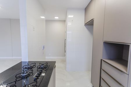 Apartamento para alugar com 70m², 2 quartos e 2 vagas Apartamento para alugar com 70m², 2 quartos e 2 vagasCozinha