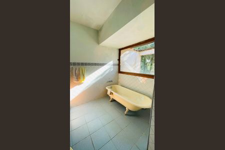 Casa de condomínio para alugar com 750m², 5 quartos e 4 vagas Casa de condomínio para alugar com 750m², 5 quartos e 4 vagasBanheiro