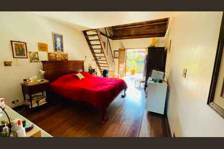 Casa de condomínio para alugar com 750m², 5 quartos e 4 vagas Casa de condomínio para alugar com 750m², 5 quartos e 4 vagasQuarto