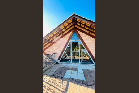 Casa de condomínio para alugar com 750m², 5 quartos e 4 vagas Casa de condomínio para alugar com 750m², 5 quartos e 4 vagasVaranda