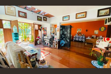 Casa de condomínio para alugar com 750m², 5 quartos e 4 vagas Casa de condomínio para alugar com 750m², 5 quartos e 4 vagasSala