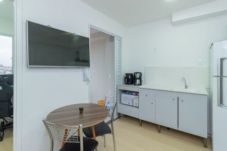 Sala de apartamento para alugar com 1 quarto, 28m² em Jardim Jaragua, São Paulo