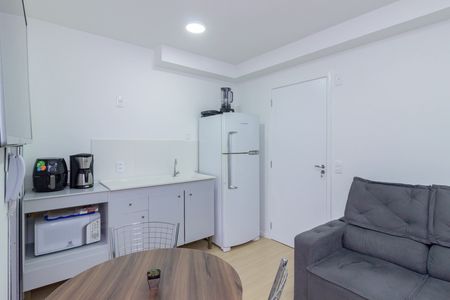Sala de apartamento para alugar com 1 quarto, 28m² em Jardim Jaragua, São Paulo