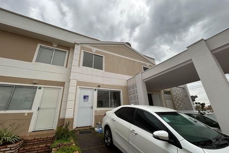 Apartamento para alugar com 79m², 2 quartos e 2 vagas Apartamento para alugar com 79m², 2 quartos e 2 vagasFachada