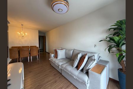 Sala de apartamento para alugar com 3 quartos, 86m² em Pechincha, Rio de Janeiro