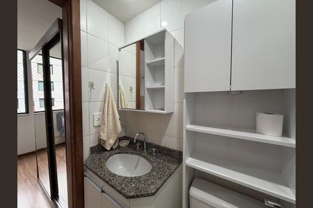 Apartamento para alugar com 86m², 3 quartos e 1 vaga Apartamento para alugar com 86m², 3 quartos e 1 vagaBanheiro da suíte