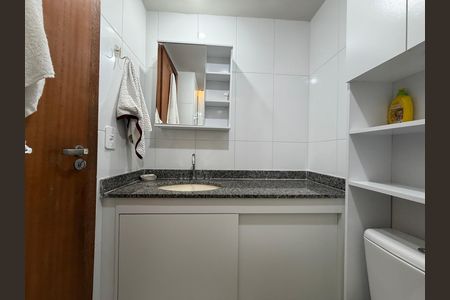 Apartamento para alugar com 86m², 3 quartos e 1 vaga Apartamento para alugar com 86m², 3 quartos e 1 vagaBanheiro social
