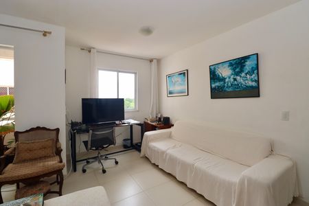 Sala de apartamento para alugar com 1 quarto, 56m² em Piatã, Salvador